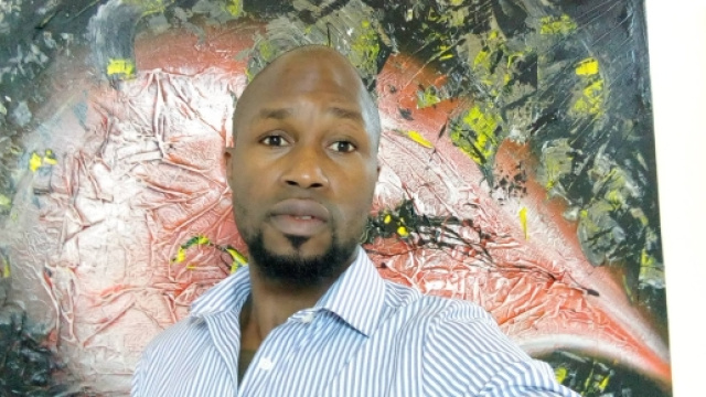 Didier Ebanda, artiste plasticien camerounais (c) Didier Ebanda