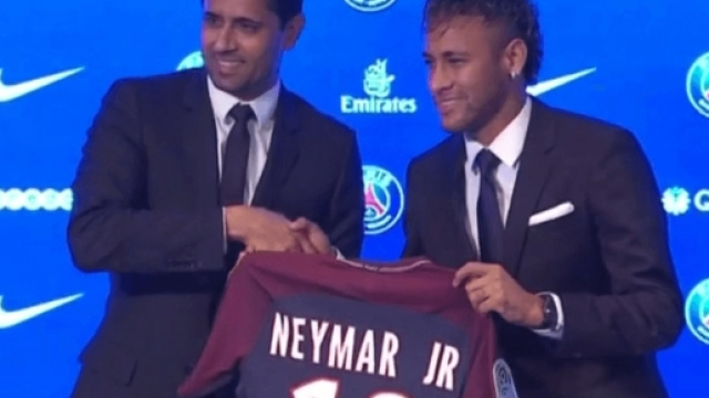 La conf&eacute;rence de Neymar au Parc des Princes