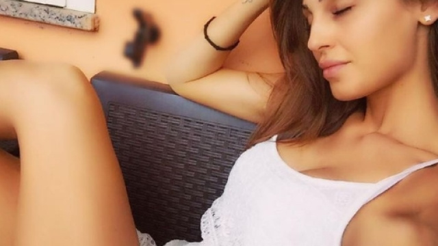 Anna Tatangelo e Gigi D'Alessio in crisi ma non per le foto hot