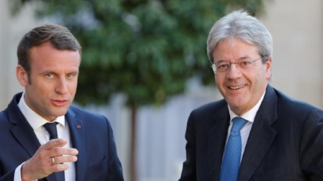 Il presidente francese Macron ed il premier italiano Gentiloni.