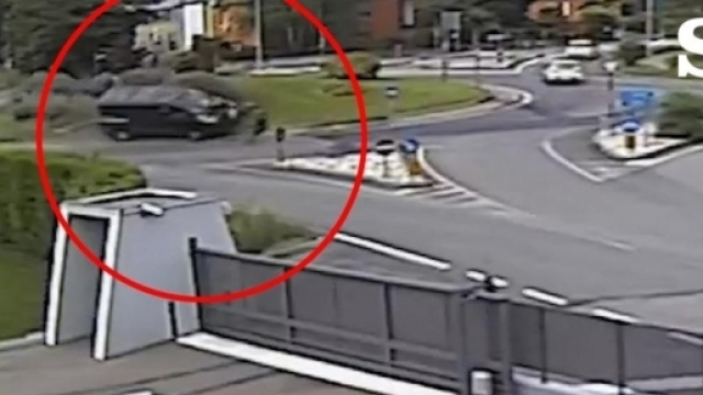 Il video del terribile incidente stradale in Val di Susa