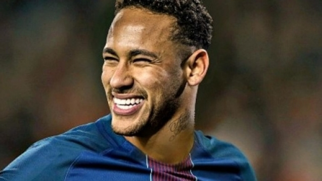 Neymar, du FC Barcelone, proche du PSG