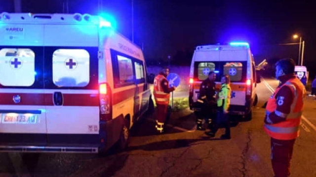 Terribile incidente in strada: uomo perde il controllo della propria moto