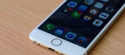 Apple Store users can make purchases Touch ID/Photo via Karlis Dambrans, Flickr