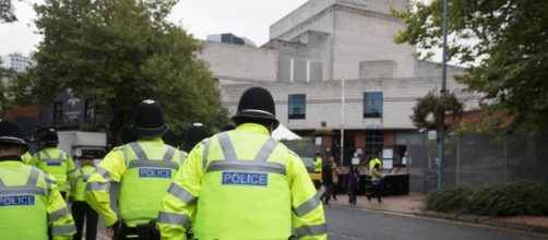 La polic&iacute;a brit&aacute;nica investiga la zona donde sucedieron los hechos.