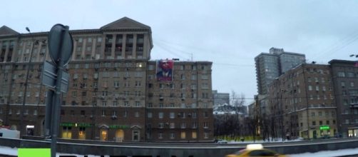 Putin will seize 2 US embassy properties in Russia to retaliate for new US sanctions. Image credit - RT/YouTube.