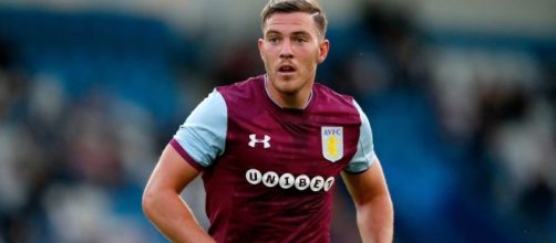 Veretout has options where he can go[Image source: Youtube Screen grab]