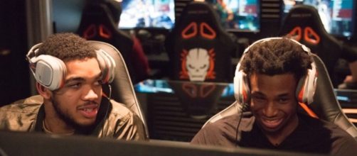 Karl-Anthony Towns and Andrew Wiggins/ photo by @22wiggins via Twitter