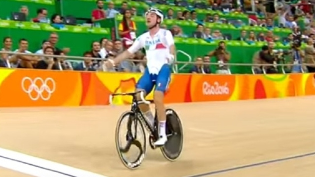 Il campione olimpico Elia Viviani