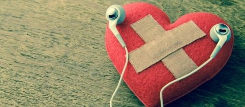 Mending a broken heart with brain training exercises | Photo from rodalewellness.com