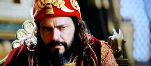 Nabucodonosor diz que Asher vai trabalhar no pal&aacute;cio (Foto: Reprodu&ccedil;&atilde;o/Record TV)