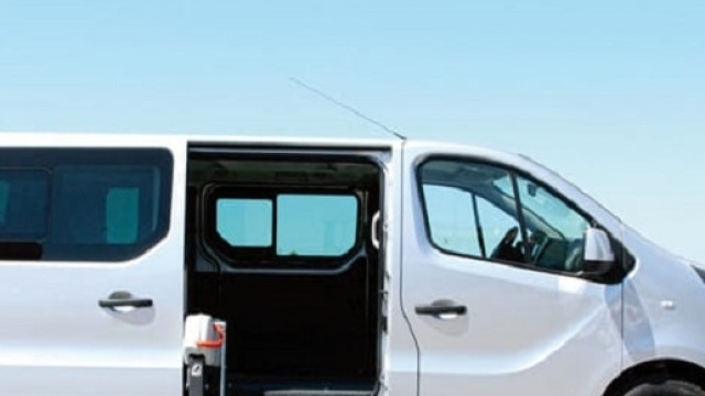 Anonimo benefattore regala quattro furgoni in 4 anni alla Comunit&agrave; Mamr&eacute;