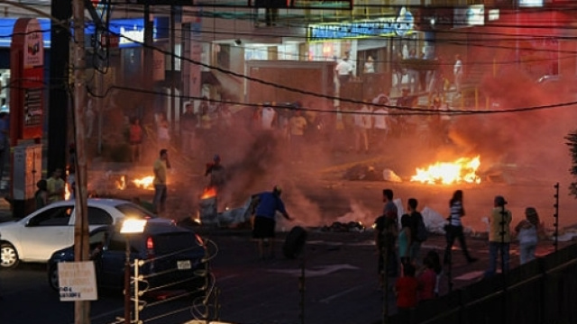 Emeutes et manifestations au V&eacute;n&eacute;zuela - CC BY