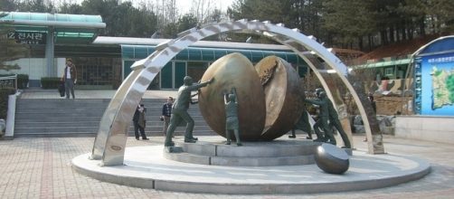 Maybe Trump and Kim can make a deal - Image via pixabay.com