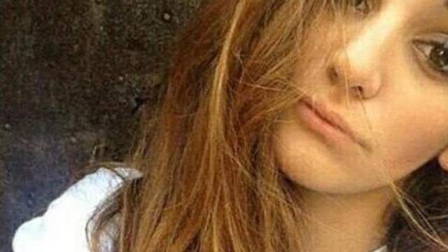Adele De Vincenzi, morta a 16 anni dopo essersi 'calata' una pasticca di ecstasy: arrestato il fidanzato maggiorenne. Foto: Facebook.