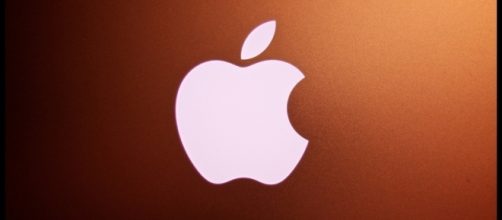 Apple's patent application gives a peek in the company's AR Glasses / Photo via Paul Hudson, Flickr