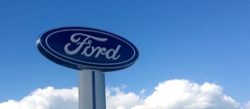 Ford Police Interceptor Explorer SUV is emitting carbon monoxide per the NHTSA/Phot via Mike Mozart, Flickr