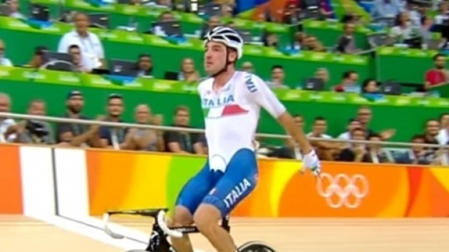 Elia Viviani &egrave; destinato a rimanere al Team Sky