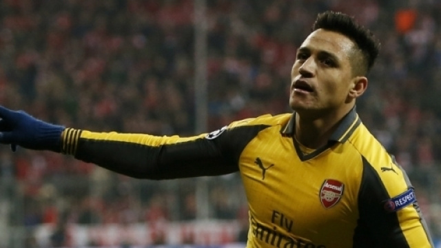 Mercato Arsenal: Le PSG n'est pas seul sur Sanchez - Football ... - sports.fr