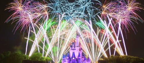 Fireworks are watched by millions on Fourth of July [Image: flickr.com]