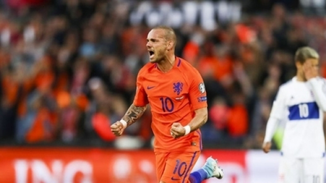 Wesley Sneijder, potrebbe essere acquistato dal Milan