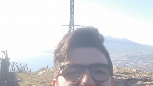 Gennaro Somma morto a soli 16 anni mentre stava facendo una dieta dimagrante forse 'fai da te'. Foto: Facebook.