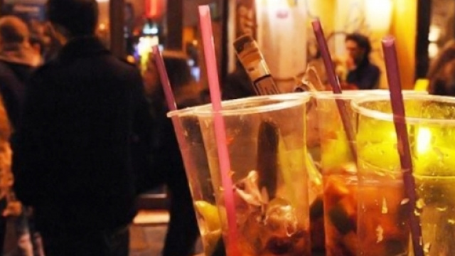 Roma, movida senza alcol: il divieto dura per tutto l'anno - ilmessaggero.it