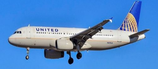 A United Airlines aircraft / Photo via Tom&aacute;s Del Coro , Wikimedia Commons