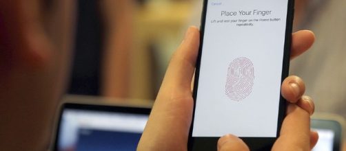 Nokia 8 design leaks confirm bezel-less screen (Image Credit: Red Arcade/Youtube)