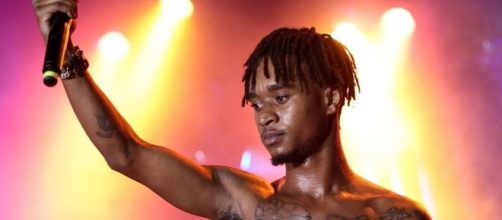 Slim Jxmmi durante un concierto (V&iacute;a: xxlmag.com)