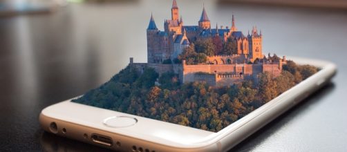 iPhone 8 might use facial recognition technology instead of fingerprint sensor. (Image Credit: FunkyFocus/pixabay.com)