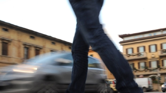 Cellulare in auto: oltre alla multa, il sequestro del telefono? - donnamoderna.com