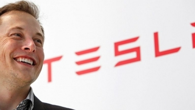 Elon Musk's Neuralink Wants To Connect Brains With Computers - ubergizmo.com