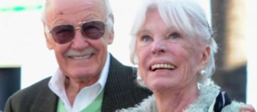 The British model Joa Lee has died at the age of 93 after suffering from stroke. Image via YouTube/Wochit News