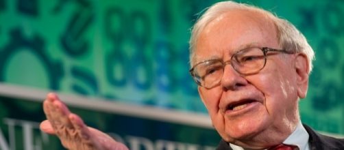 Warren Buffett at Fortune The Most Powerful Women 2013 by Fortune Live Media via Flickr