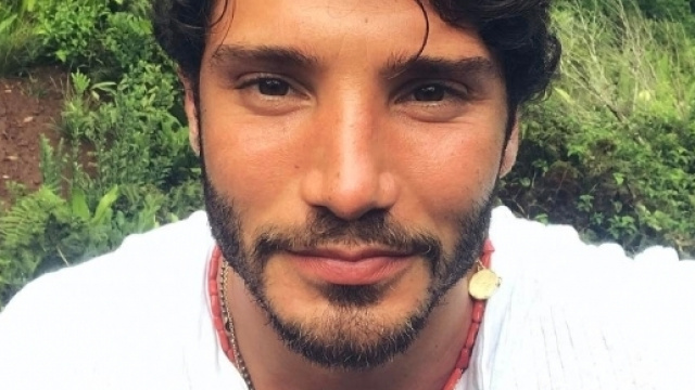 Gossip: Stefano De Martino non &egrave; pi&ugrave; single? La confessione del ballerino.