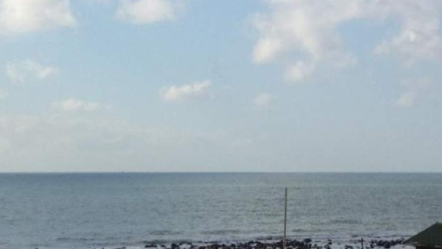 Momenti di panico stamattina sul lungomare di Ostia, un buttafuori dopo aver sparato all'amante e alla moglie si &egrave; tolto la vita.