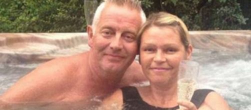 Sarah Lewis, com o marido Andrew