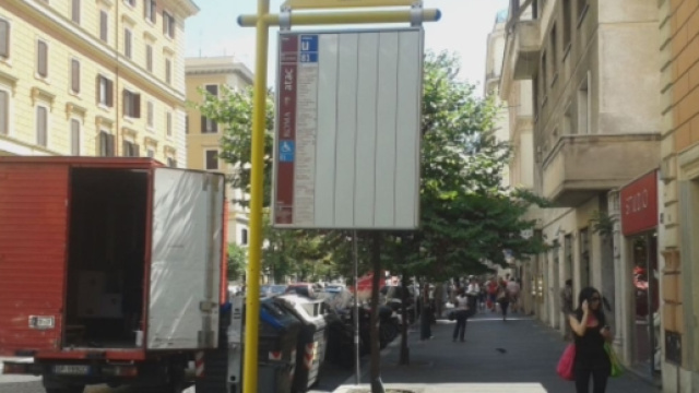 Sono comparse immagini blasfeme a Roma