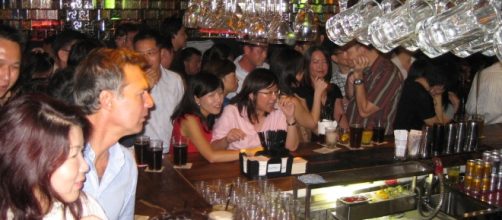 Bar scene (Nick Gray via flickr)