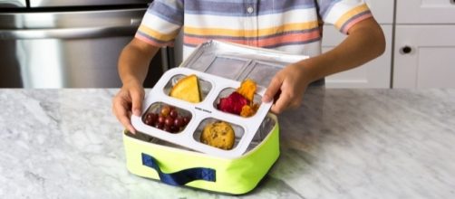 'EatPakd&rsquo; is re-branding as 'Wise Apple' but still offering healthy foods. / Photo via Rebecca Sholiton and Bri Rios, used with permission.