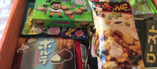 ZenPop boxes are the answers to your Japanese cravings! (via YouTube/Meivu)
