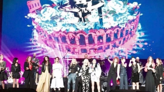 Amiche in Arena, gran finale sulle note di Quello che le donne non ... - velvetmusic.it