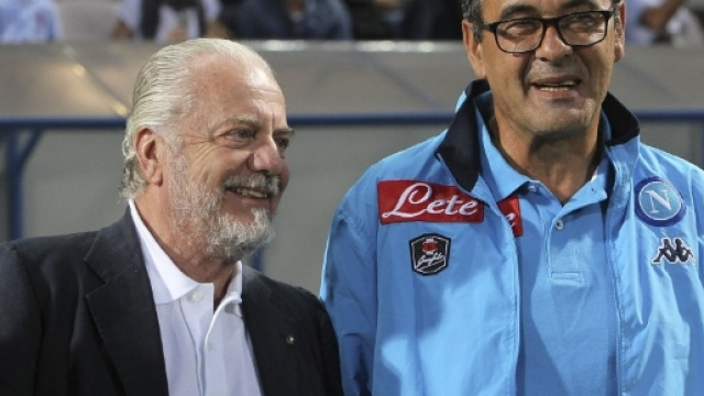 Il presidente del Napoli Aurelio De Laurentiis con l'allenatore azzurro Maurizio Sarri