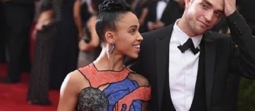 FKA Twigs and Robert Pattinson - Wochit Entertainment/YouTube Screenshot