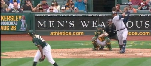Nelson Cruz hit multiple home runs to help lead Seattle to a 6-3 win over Oakland on Wednesday. [Image via MLB/YouTube]