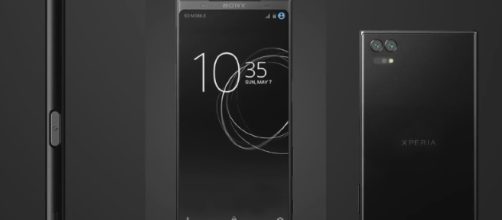 Sony Xperia XZ1 - YouTube/DOUGA CHANNEL