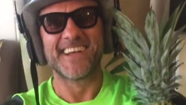 Christian Vieri ad Ibiza sfida Vacchi