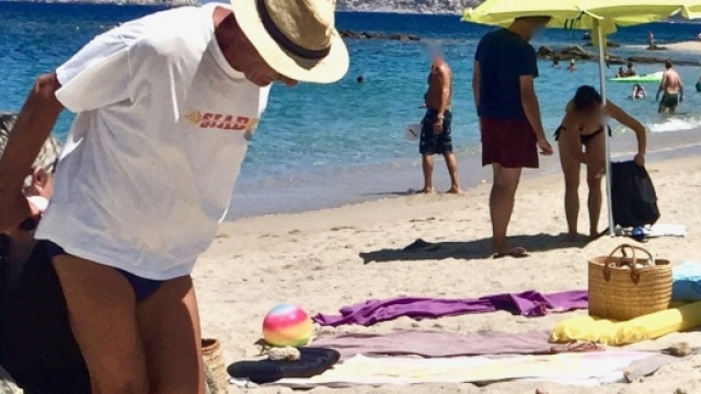 L'amore vero in uno scatto. L'ha realizzato il blogger Enrico Galletti raccontando una storia che ha commosso il Web.