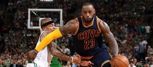 Could Isaiah Thomas go to the Cavaliers and Kyrie Irving to the Celtics? - image source: Tienda GAM/Flickr - flickr.com